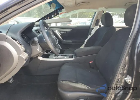 2015 Nissan Altima 2.5 из США, поврежденный, VIN 1N4AL3AP2FN376659